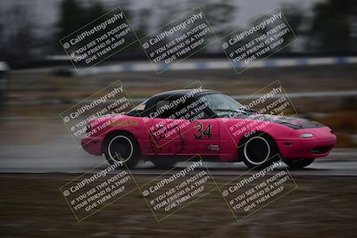 media/Nov-15-2025-CalClub SCCA (Sat) [[7bfa5a7151]]/Race/Group 4/